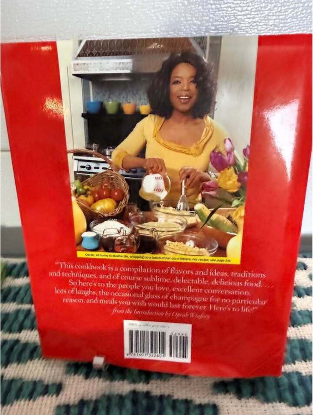 The Oprah Magazine Cookbook First Edition - Picture 3 of 8